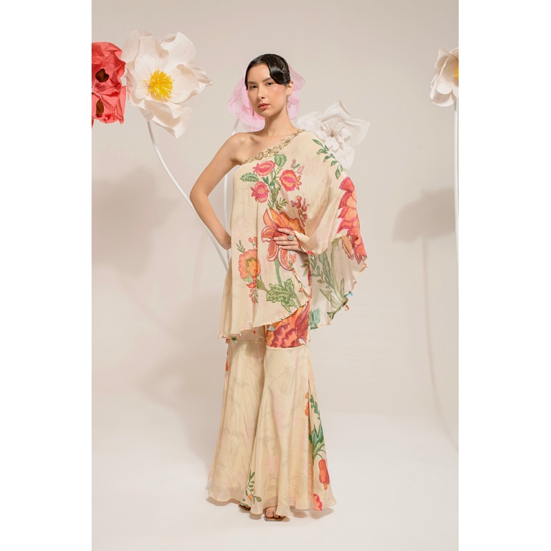 Cream One Shoulder Set XS