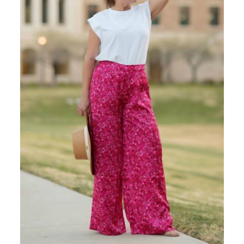 Zoya Floral Satin Pants In Magenta Multi