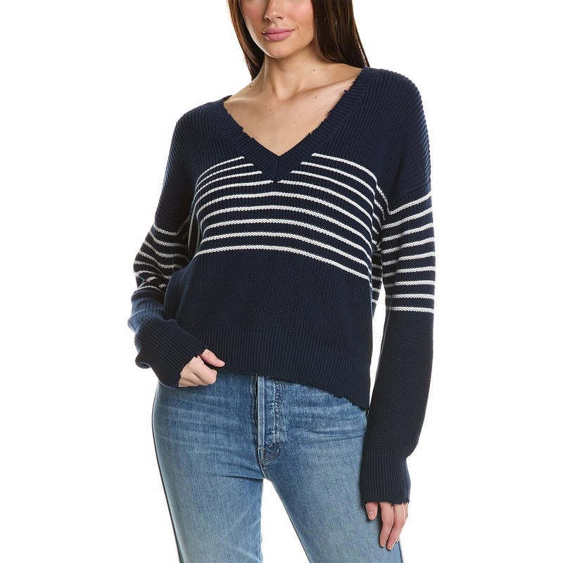 525 America Lea Distressed Pullover
